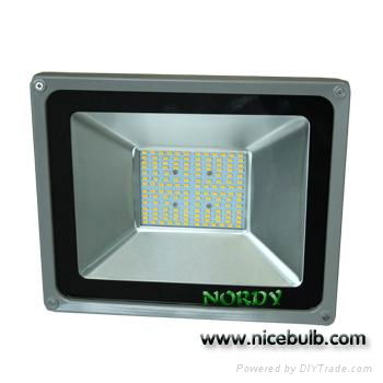 200W Waterproof IP68 No Drive LED Flood Outdoor Building Light 2