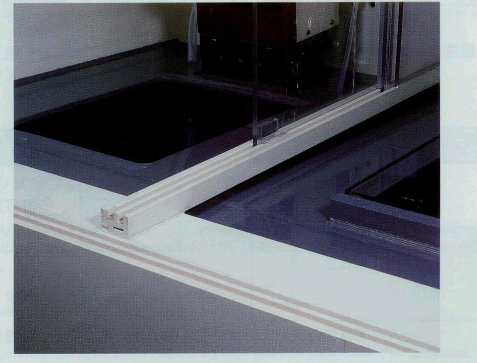 三菱PVC板用輔助材料之門檻滑道 2