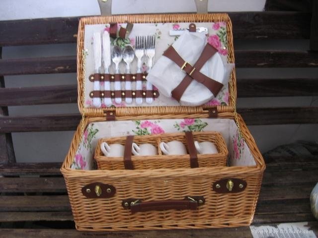 willow picnic basket 4