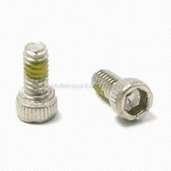 Socket Cap Screw with Patch and DIN 912 Standard