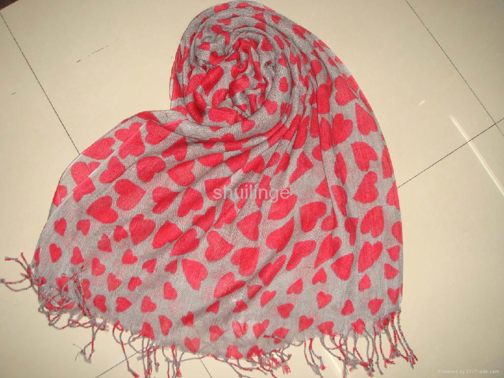 Printed peach heart cashmere scarves 4