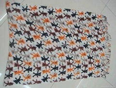 Bear imitation cashmere scarf