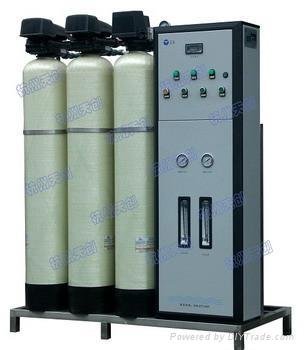 Pure water equipment for disinfection supply