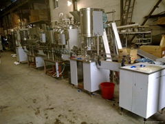 Small Bottle Filling Machine