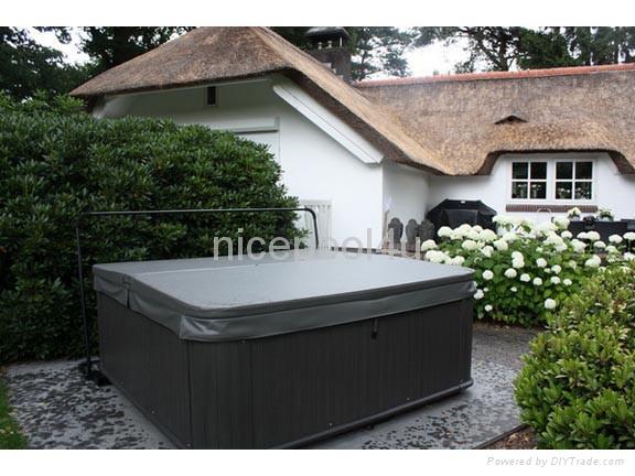 spacious outdoor spa,hot tub SR826  3