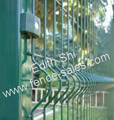 welded mesh fence