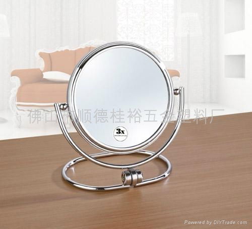 Make-up mirror