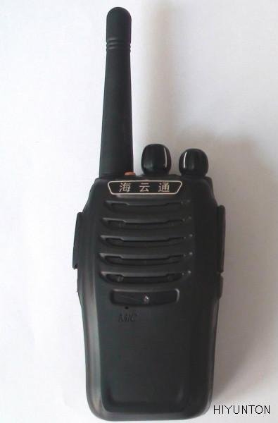 two way radio , walkie talkie  2