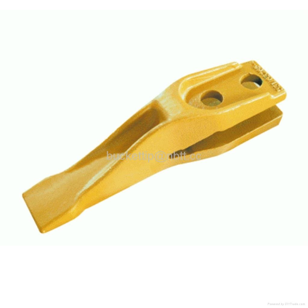 JCB 3CX backhoe loader Tooth & side cutter 4