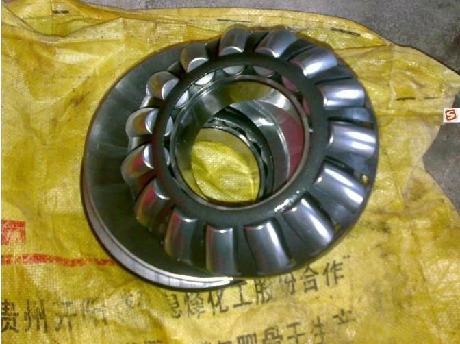 Bearing/ Spherical Roller Thrust Bearings 4