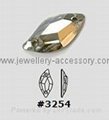 #3254 Diamond Leaf Sew-on Stone 2