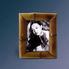 Environment-friendly bamboo photo frame