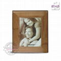 Environment-conscious bamboo photo frame