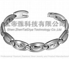 Titanium Braclet with CZ stones