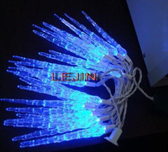 LED icicle light