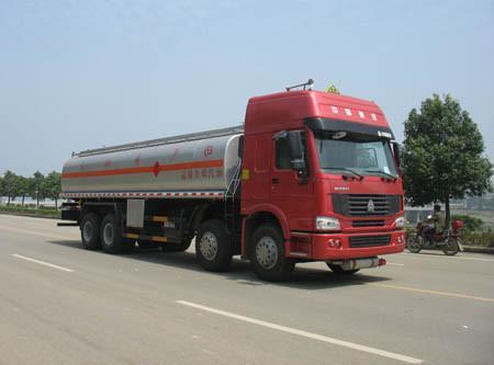 howo oil tank truck 4