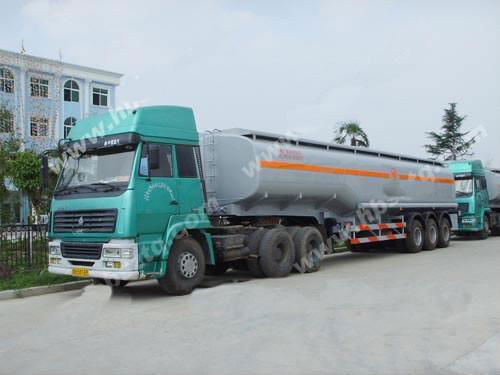 howo oil tank truck 5