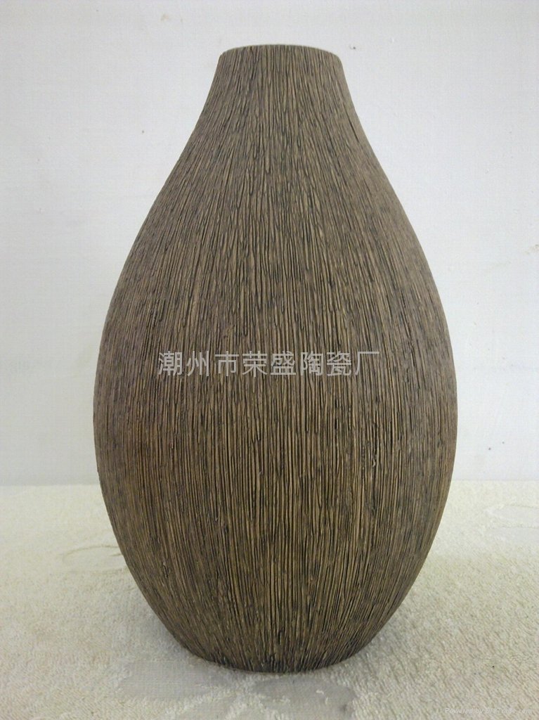 ceramic Chinese vase 3