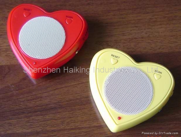 Heart Shape Radio with Speaker