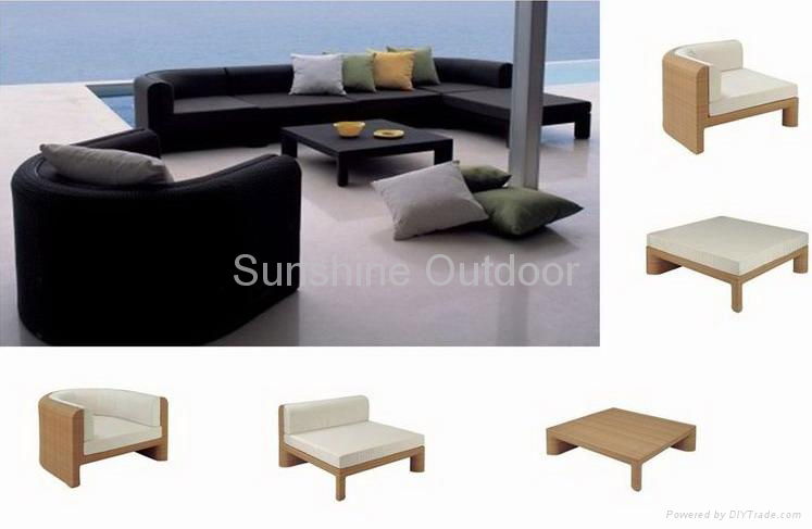 Outdoor Furniture Set - 2010 Classic Design