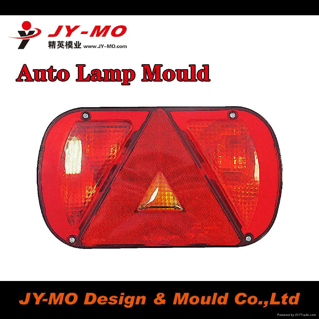 plastic injection auto light mould 3