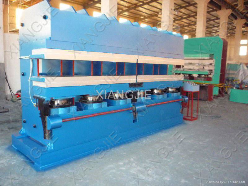 Conveyer Belt Vulcanizing Press 3
