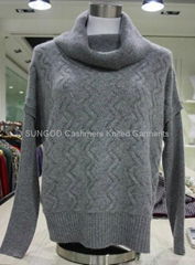 Cashmere cabled knitwear 