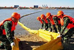 PVC oil spill containment boom