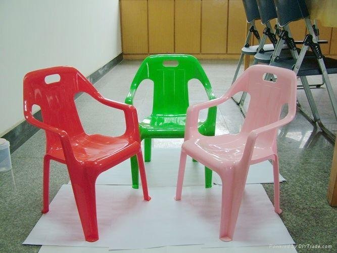 kids' chair