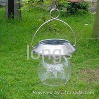 solar garden light