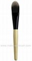 makeup brush-foundation brush