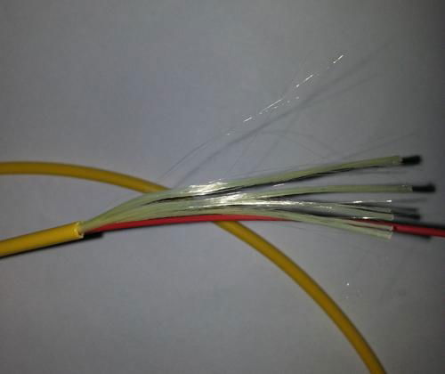 Single indoor fiber cable