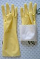 LATEX GLOVE