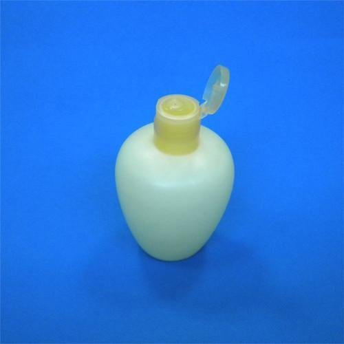 Colored Plastic Bottle for Liquids and Creams 2