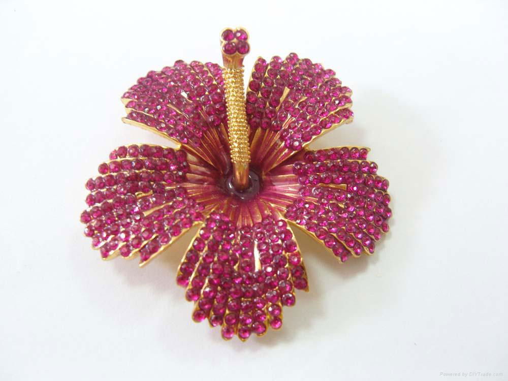 Fashion Rhinestone Brooch