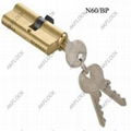 cylinder with 3 normal keys, brass