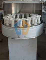 Bottle rinsing machine