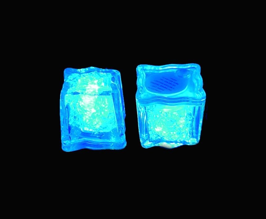 plastic LED flash ice cube