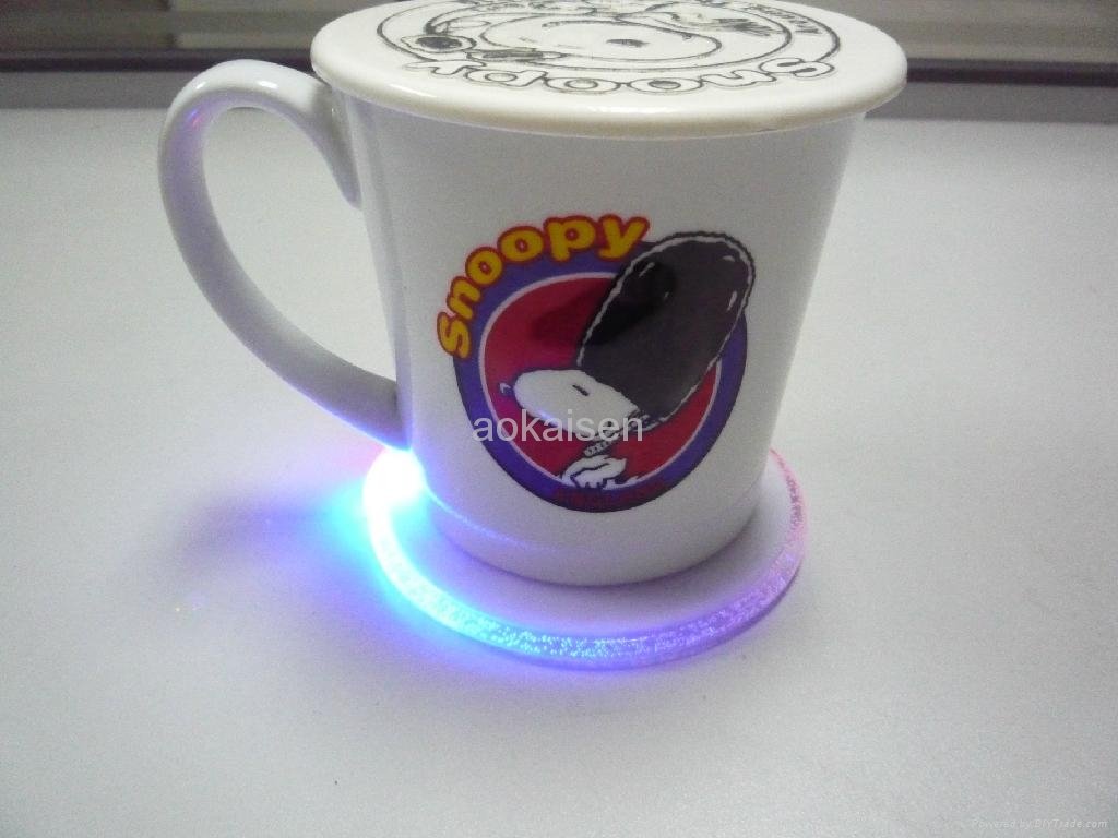 塑料 LED 发光 杯垫 4