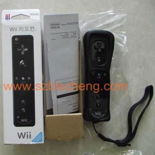 Wii nunchuck and remote controllers 2