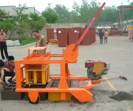 movable concrete block machine with diesel engine