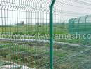 wire mesh fence