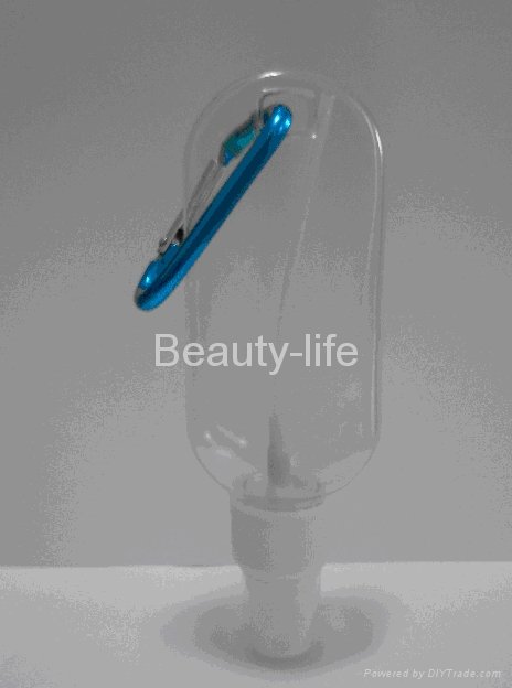 Tottle bottle with clip 2