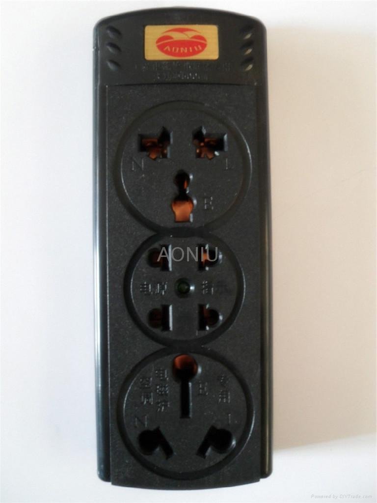 AONIU 電源轉換器（電源插座） 5