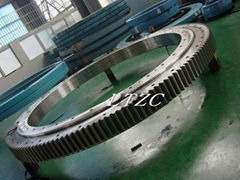 cross roller slewing bearing