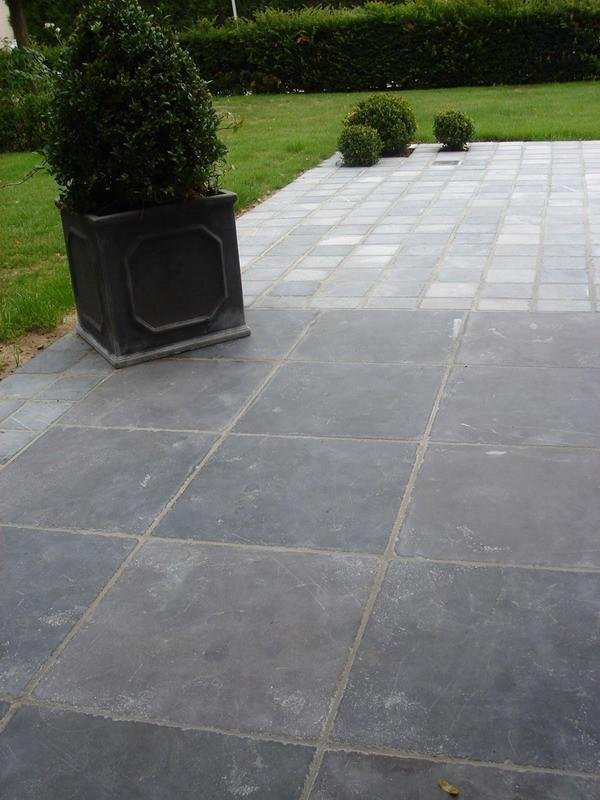Black limestone tile 4