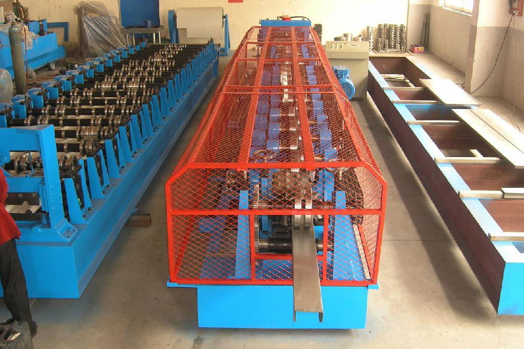 C&Z roll forming machine