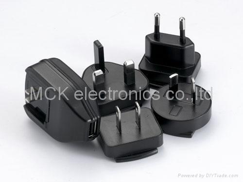 EUR/UK/US/AUS multipurpose converter plug 3