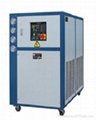 Box-type low-temperature water chiller