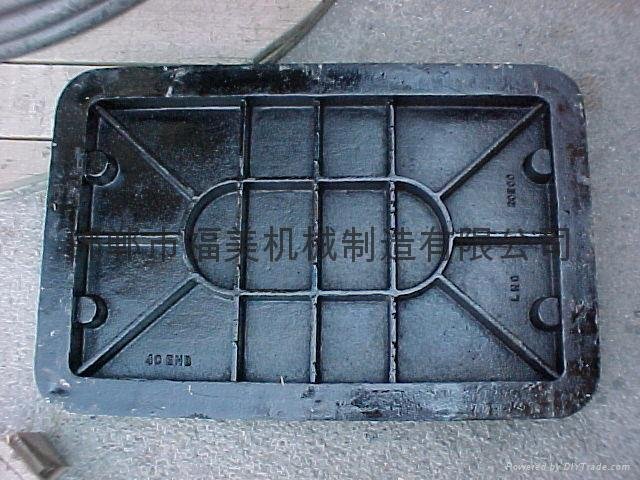 square manhole cover 2